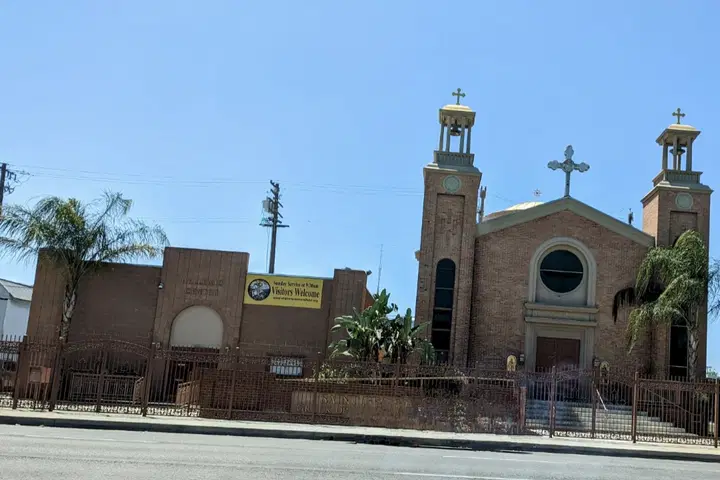 St. George Greek Orthodox Church, Bakersfield, CA — photo 4 of 16