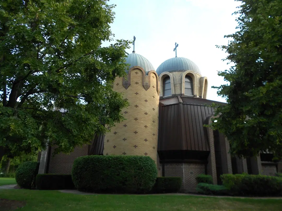 St. George Serbian Church, Joliet, IL — photo 6 of 9