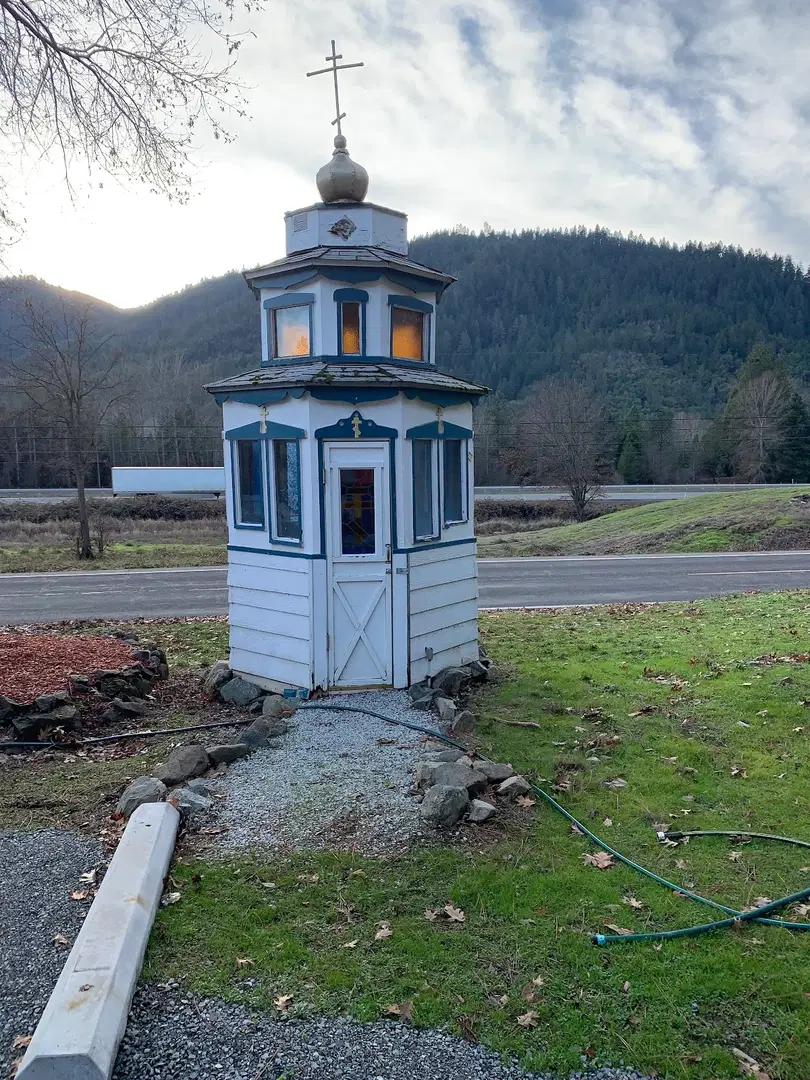 St. Innocent's Orthodox Church, Gold Hill, OR — photo 5 of 20