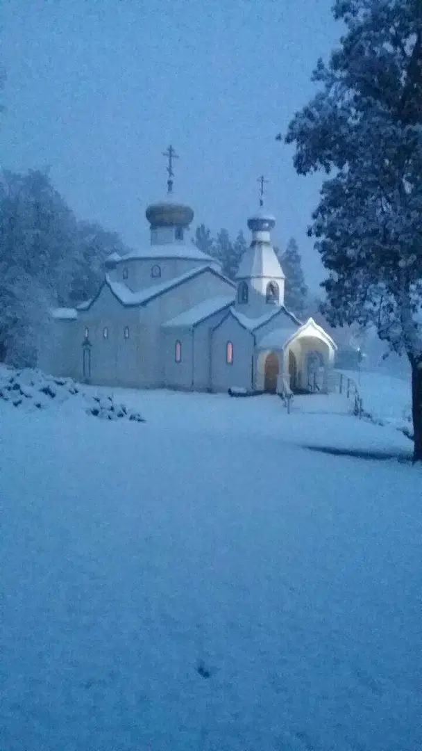 St. Innocent's Orthodox Church, Gold Hill, OR — photo 7 of 20