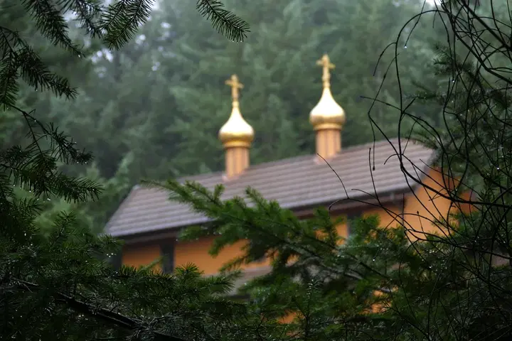 St. Martin Russian Orthodox Church, Corvallis, OR — photo 4 of 16