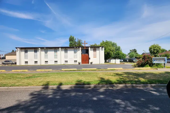 St. Nectarios Greek Orthodox Church, Pasco, WA — photo 1 of 10