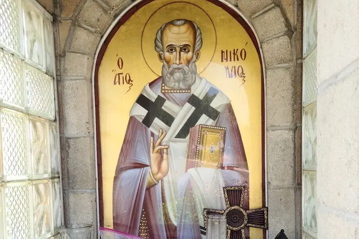St. Nicholas Greek Orthodox Chapel, Whittier, CA — photo 5 of 20