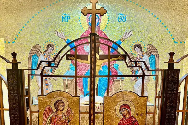 St. Nicholas Greek Orthodox Church, Lorain, OH — photo 2 of 11