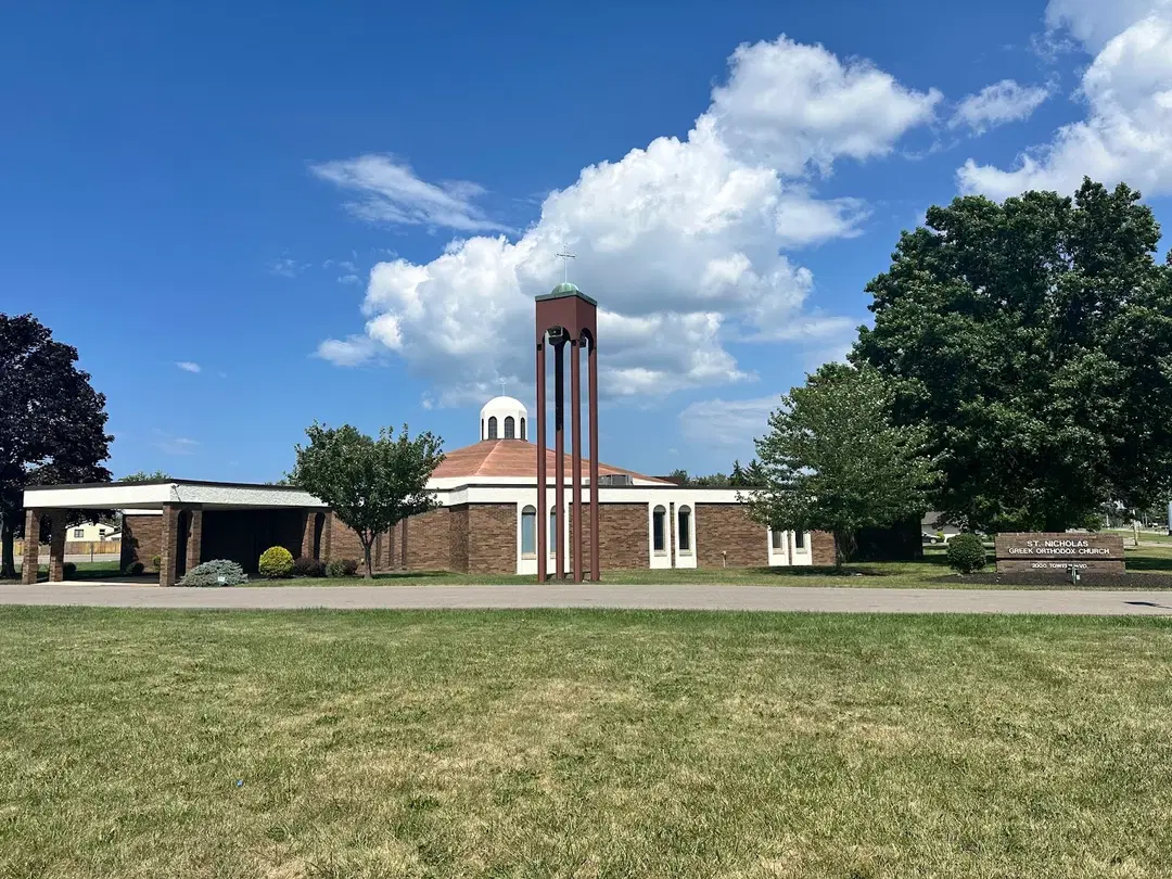 St. Nicholas Greek Orthodox Church, Lorain, OH — photo 1 of 11
