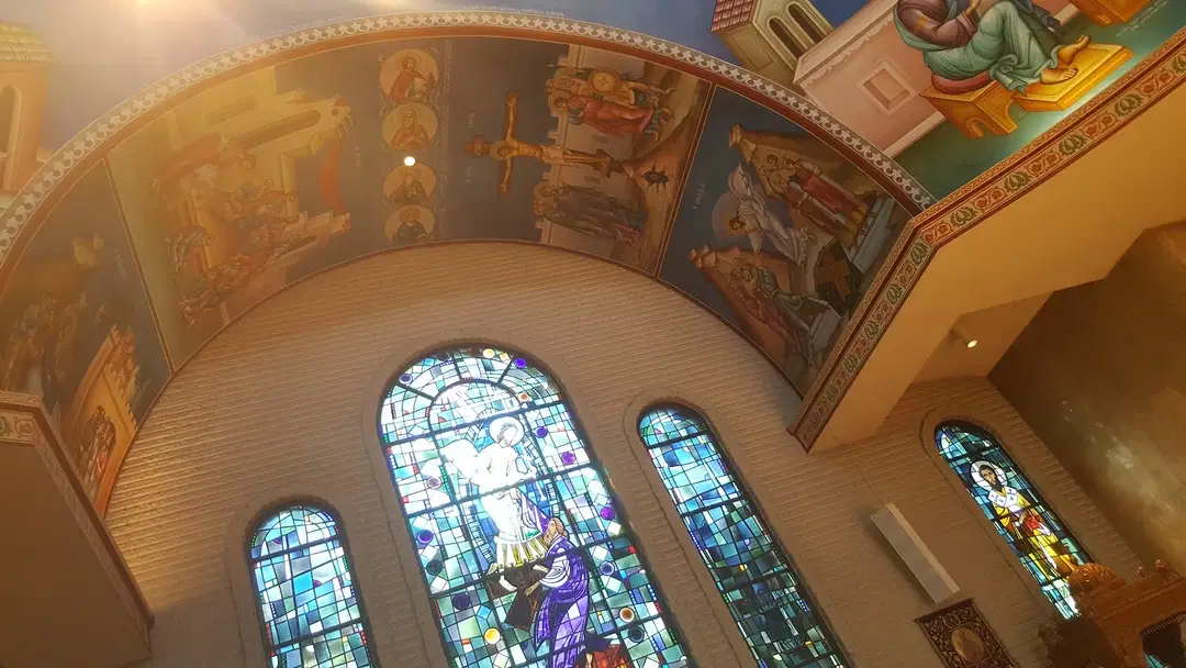 St. Nicholas Greek Orthodox Church, Oak Lawn, IL — photo 12 of 17