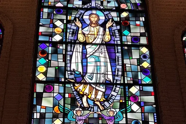 St. Nicholas Greek Orthodox Church, Oak Lawn, IL — photo 4 of 17