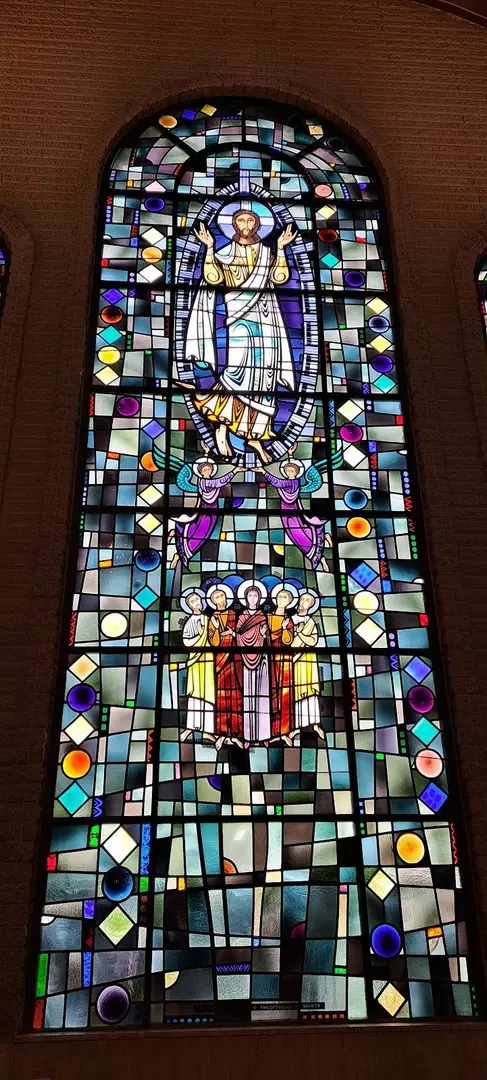 St. Nicholas Greek Orthodox Church, Oak Lawn, IL — photo 4 of 17