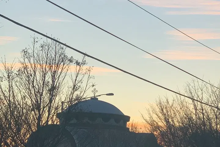 St. Nicholas Greek Orthodox Church, Oak Lawn, IL — photo 5 of 17