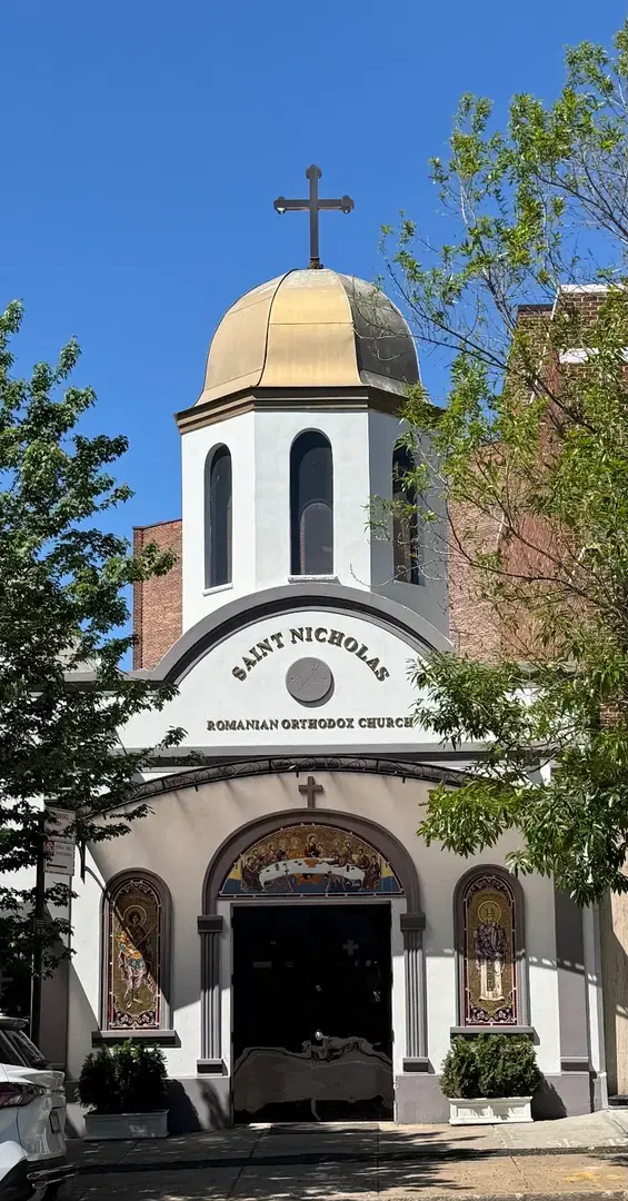 St. Nicholas Romanian Orthodox Church, Woodside, NY — photo 2 of 9