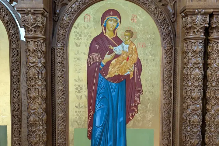 St. Panteleimon Russian Orthodox Church, Minneapolis, MN — photo 5 of 16