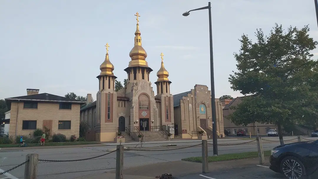 St. Peter & St. Paul Ukrainian Orthodox Church, Carnegie, PA — photo 5 of 20
