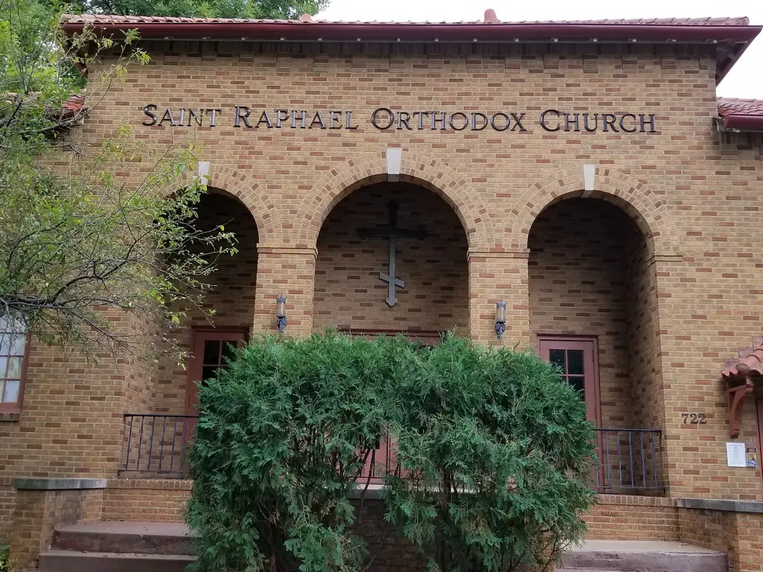 St. Raphael Orthodox Church, Iowa City, IA — photo 4 of 9