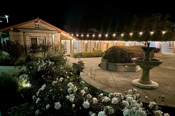 St. Thomas the Apostle Mission, Pleasant Hill, CA — photo 2 of 8