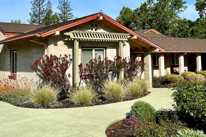 St. Thomas the Apostle Mission, Pleasant Hill, CA — photo 3 of 8