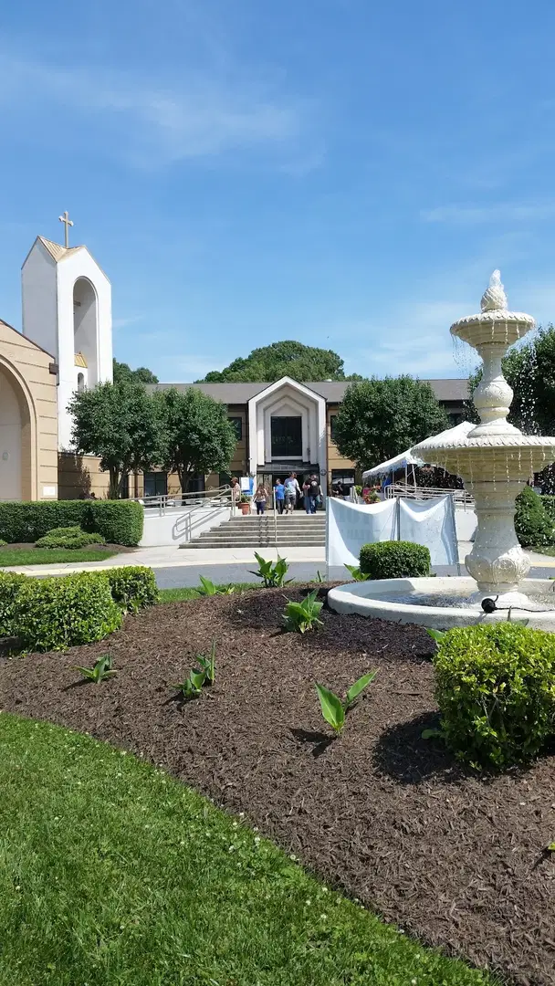 Sts. Constantine & Helen Greek Orthodox Church, Annapolis, MD — photo 8 of 18