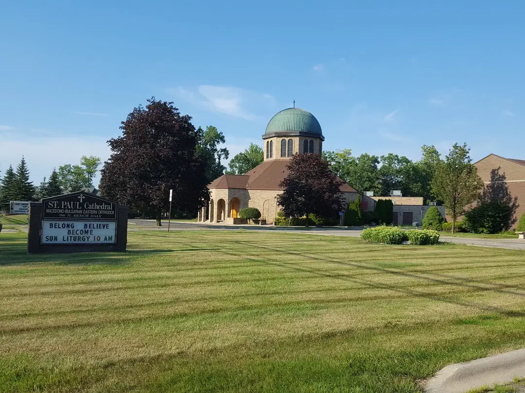 Sts. Peter and Paul Romanian Orthodox Church, Dearborn Heights, MI — photo 2 of 17