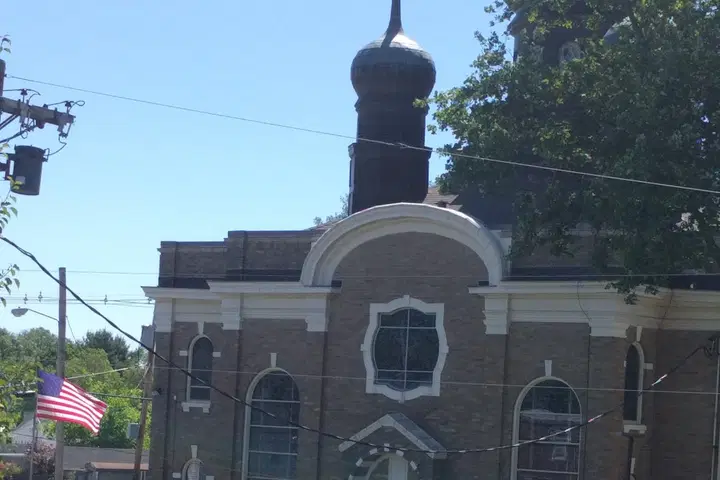 Sts. Peter and Paul Russian Orthodox Church, South River, NJ — photo 4 of 17