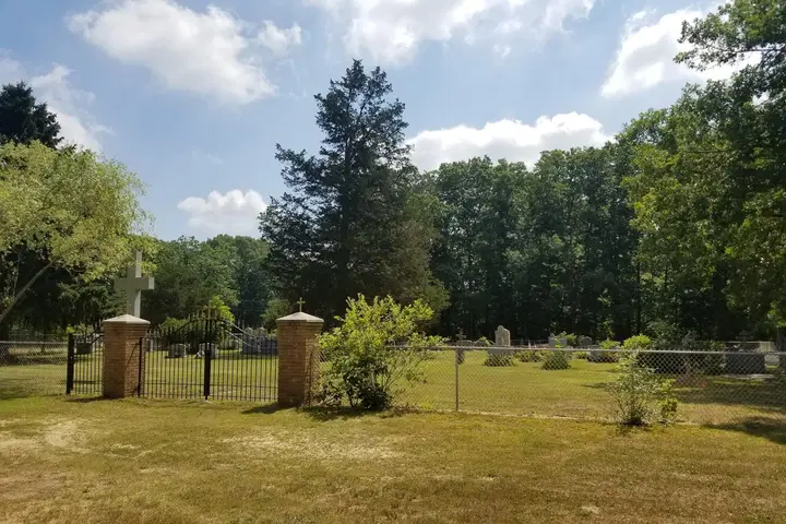 Sts. Peter and Paul Ukrainian Orthodox Church, Millville, NJ — photo 4 of 11